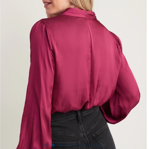 Old Navy Cross-Front Satin Long-Sleeve Blouse - Picture 3 of 7